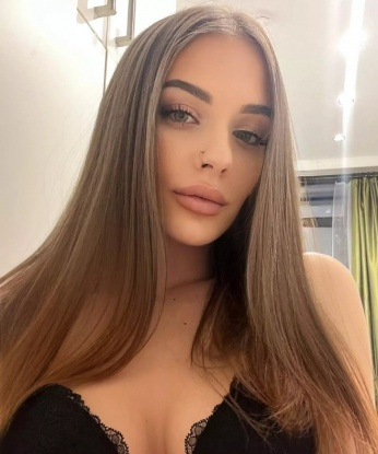 🔥 Со мной ты проведешь незабываемое время, наполненное страстью и наслаждением. 💕 У меня есть богатый опыт, чтобы удовлетворить все твои мечты и фантазии. 💋
Я умею доставить удовольствие как никто другой, и моя красота и энергия завораживают. 😍 Если ты хочешь насладиться интимным общением, я обеспечу тебя всеми услугами, которые ты только можешь себе представить. 😈
Мои фото подтверждают мою привлекательность и соблазнительность. И я горжусь положительными отзывами от моих клиентов, которые говорят о моей профессиональности и нежности. 💯
Я живу в Москве и готова пригласить тебя в свою уютную и безопасную обитель. 🏠 Доверься мне, и я позабочусь о твоем удовольствии. 💫 Жду твоего звонка! 😘 Кира